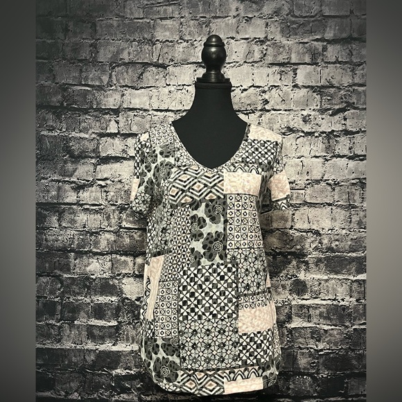 Kim Rogers Shirt - Picture 5 of 5